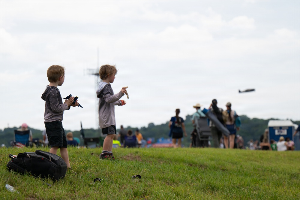 Scott AFB participates in the Spirit of St. Louis Airshow &amp;amp; STEM Expo