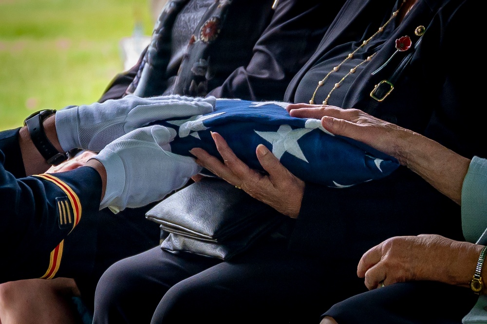 Connecticut WWII Hero laid to rest 81 years after his death