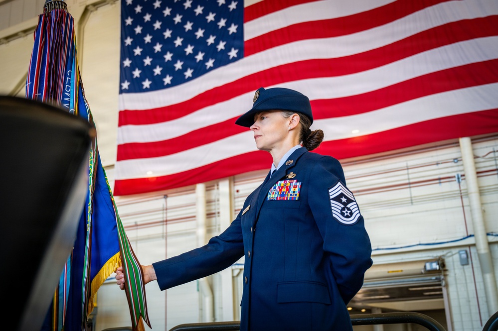 Can Do! Morris assumes command of 305th AMW