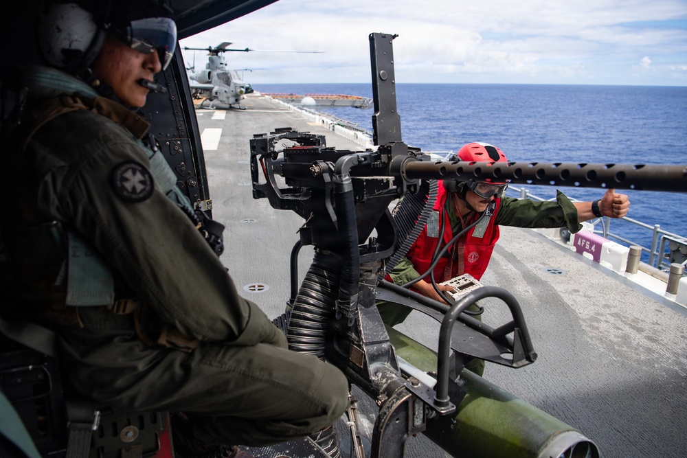 VMM-164 and 16th CAB Conduct Flight Ops from USS Essex