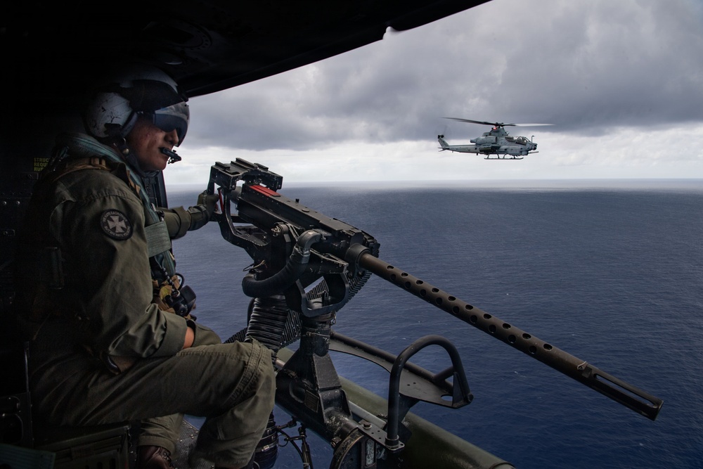 VMM-164 and 16th CAB Conduct Flight Ops from USS Essex