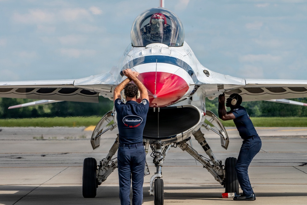 U.S. Air Force Thunderbirds in Columbus