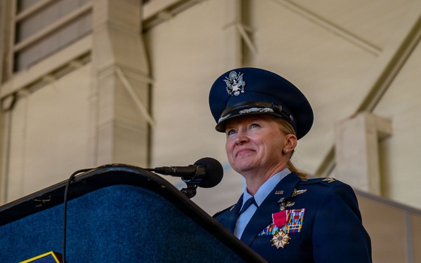 Can Do! Morris assumes command of 305th AMW