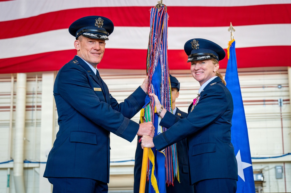 Can Do! Morris assumes command of 305th AMW