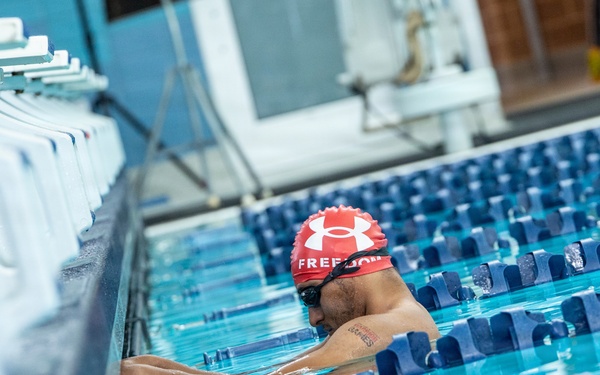 Team Marine Corps Exhibits Mental Toughness at 2026 Warrior Games Swimming Competition
