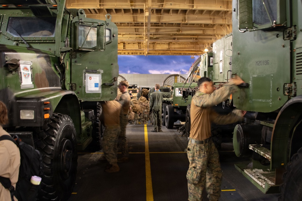 LCAC Landings in Hawaii