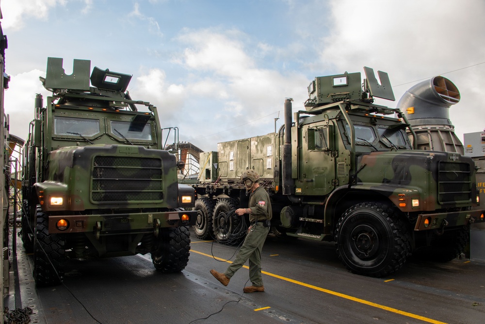 LCAC Landings in Hawaii