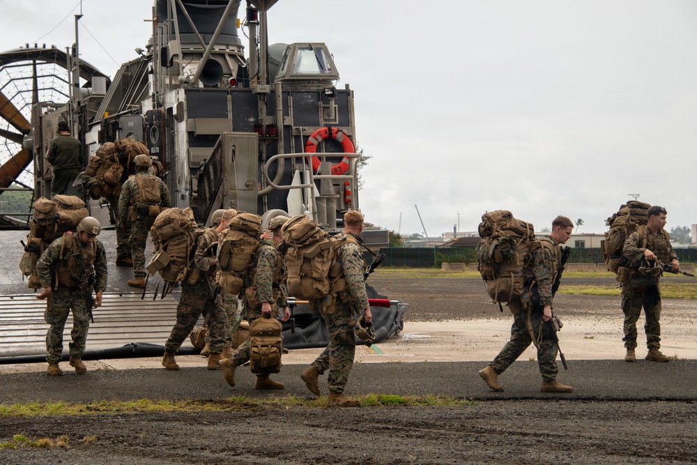 LCAC Landings in Hawaii