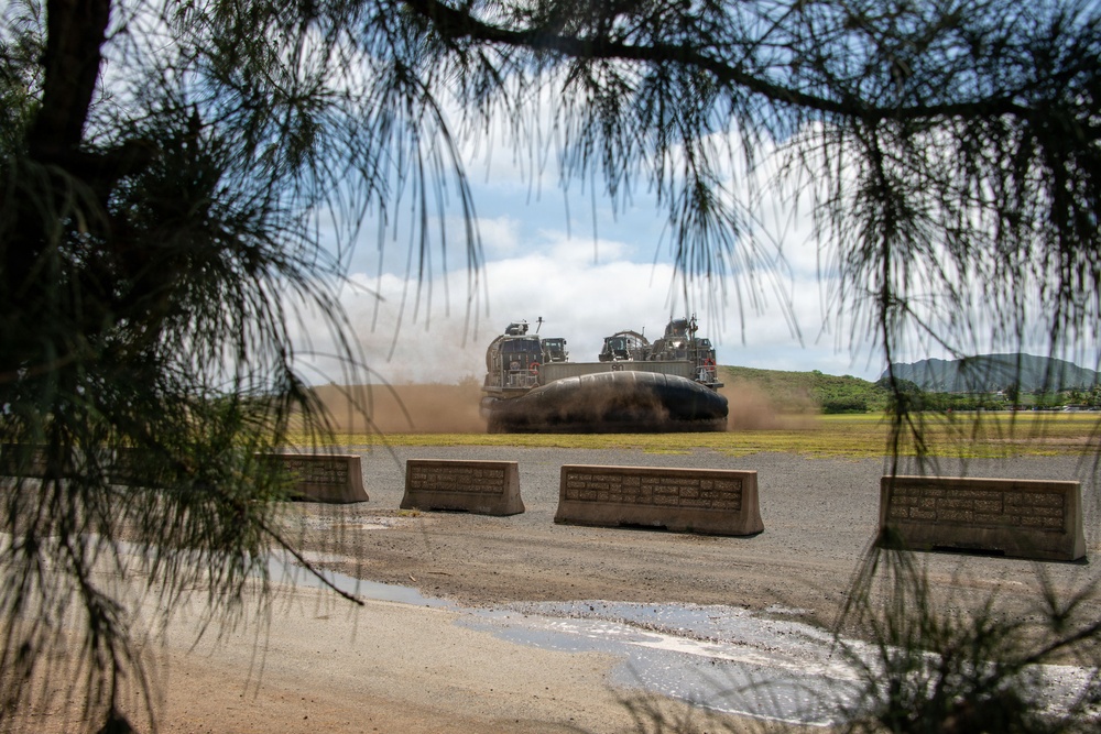 LCAC Landings in Hawaii
