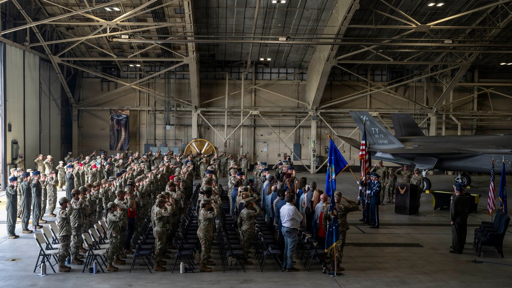 Thulin assumes command of 325th Fighter Wing