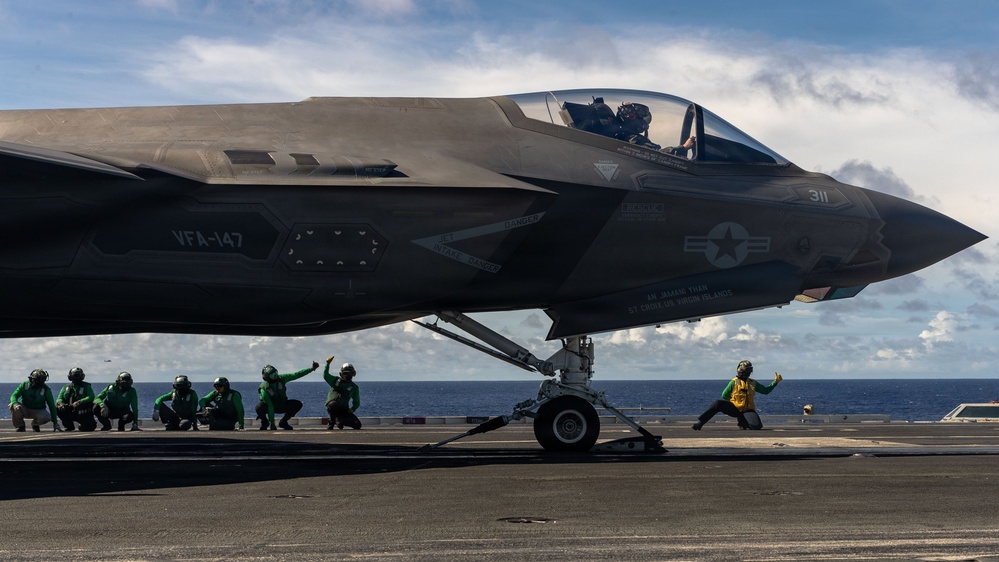 George Washington Conducts Flight Operations