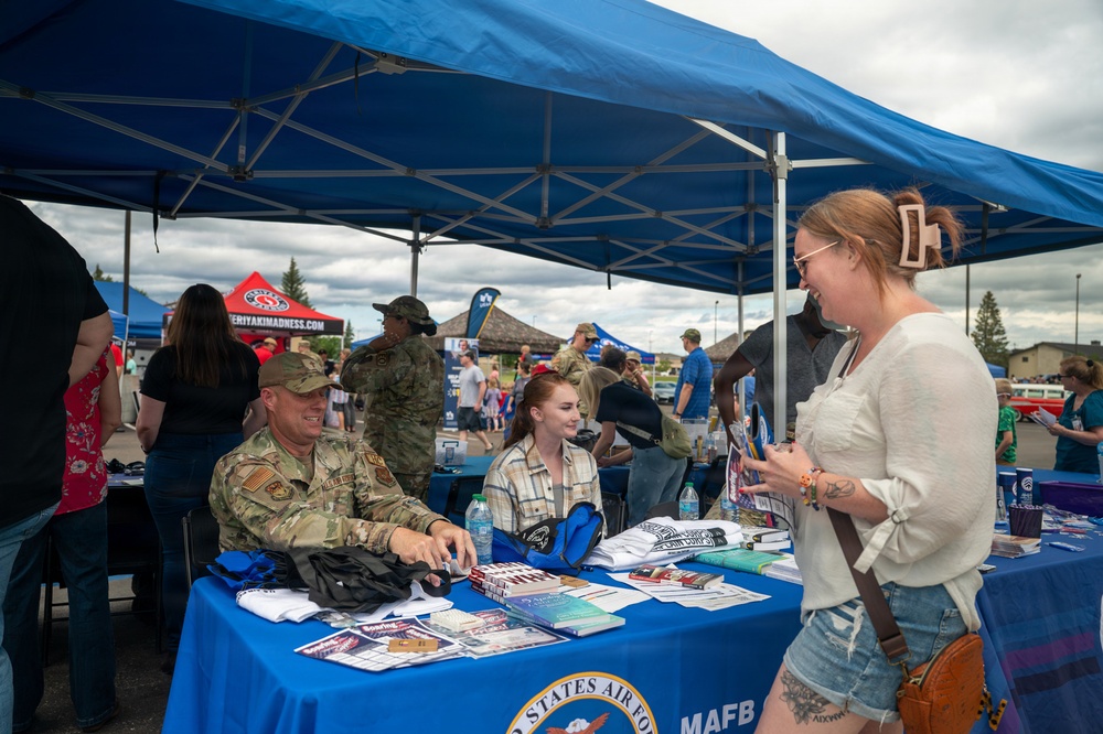 Malmstrom community celebrates annual Summer Palooza event