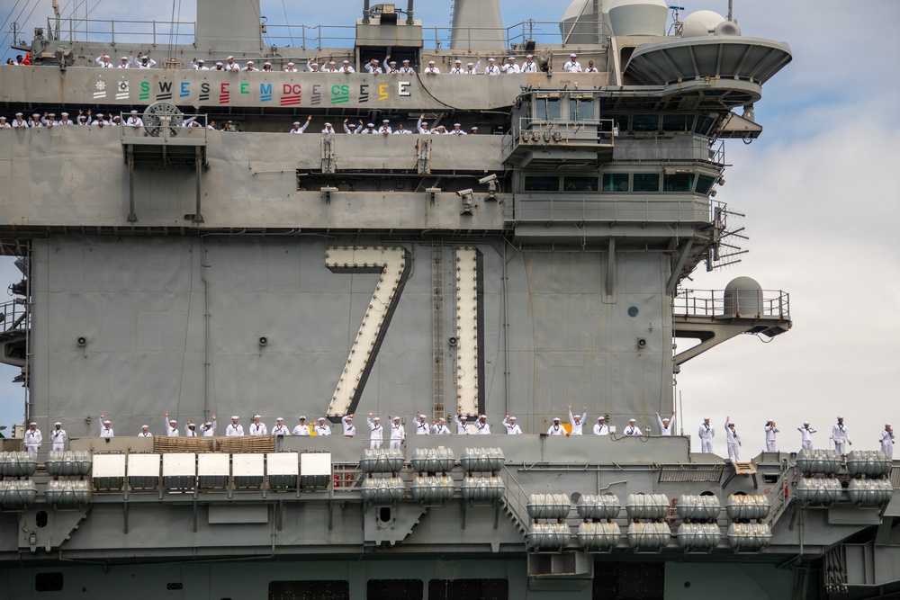 USS Theodore Roosevelt (CVN 71) arrives at Pearl Harbor