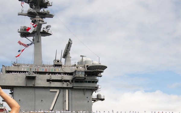 USS Theodore Roosevelt (CVN 71) arrives at Pearl Harbor