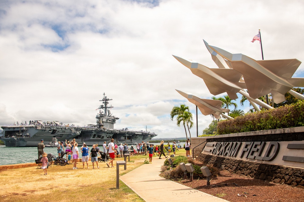 USS Theodore Roosevelt (CVN 71) arrives at Pearl Harbor