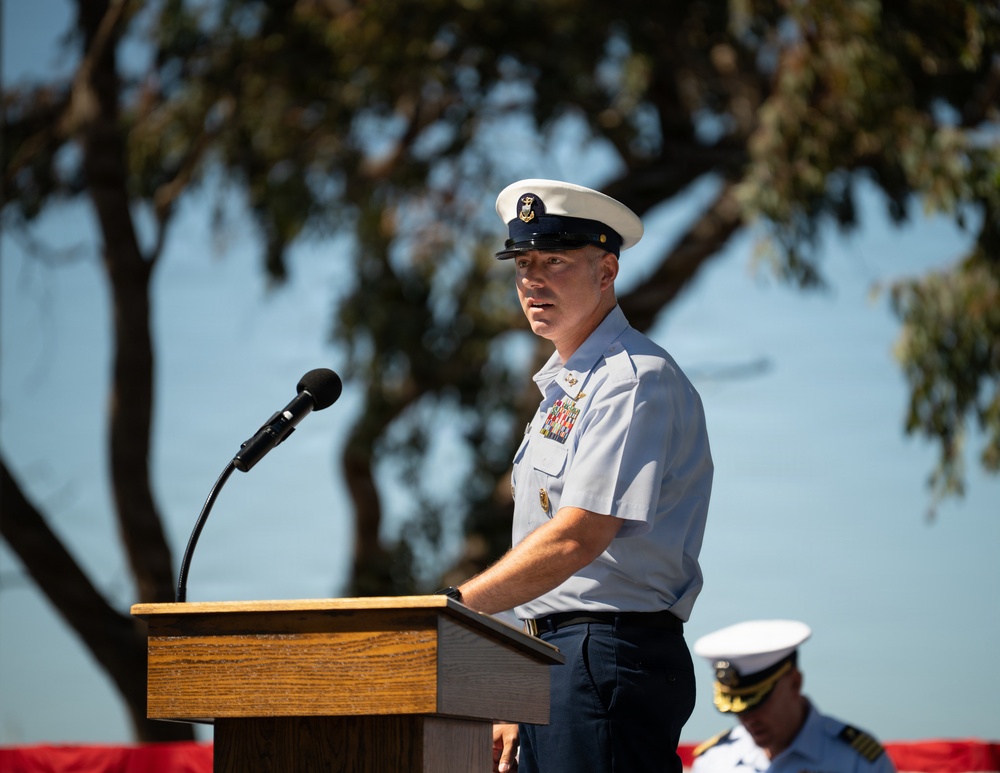 Coast Guard Southwest District holds change of watch ceremony