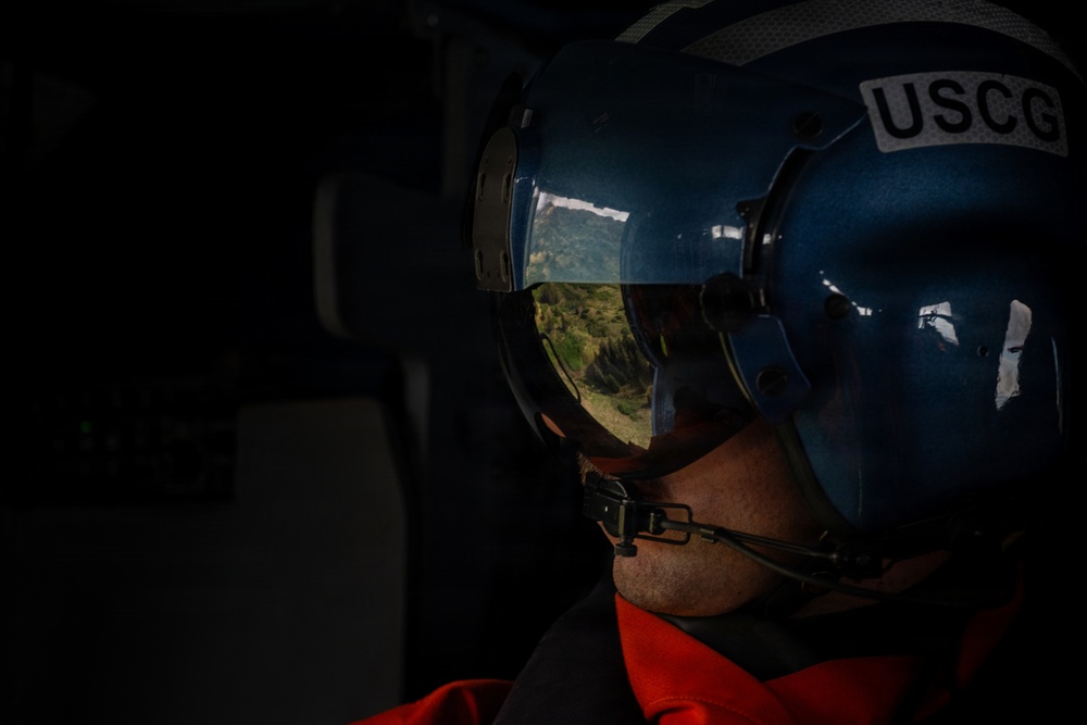 Air Station Kodiak conducts inland search and rescue training