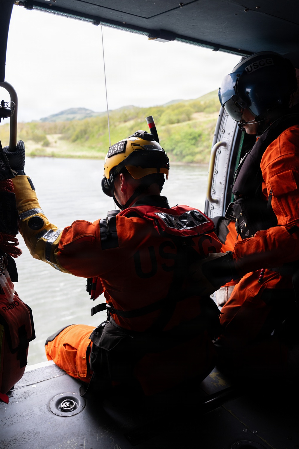 Air Station Kodiak conducts inland search and rescue training