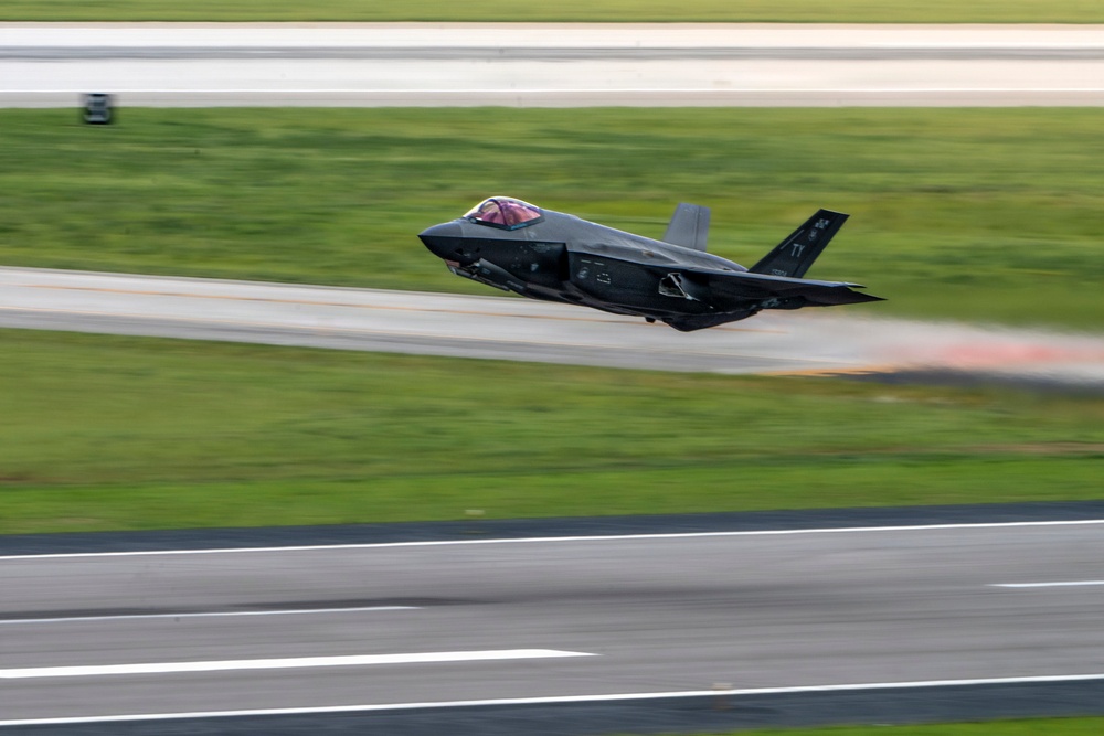 F-35 demonstration