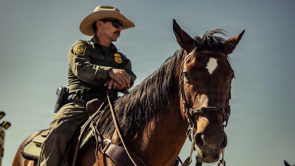 JTF-SB Marines, U.S. Border Patrol saddle-up during interagency training