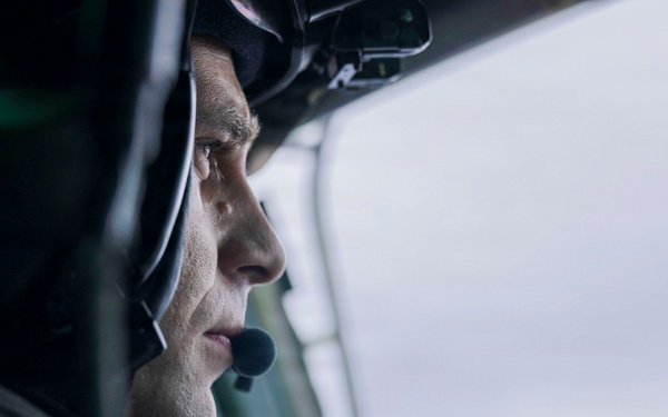 VMM-164 (REIN) conducts deck landing qualifications aboard USS Essex