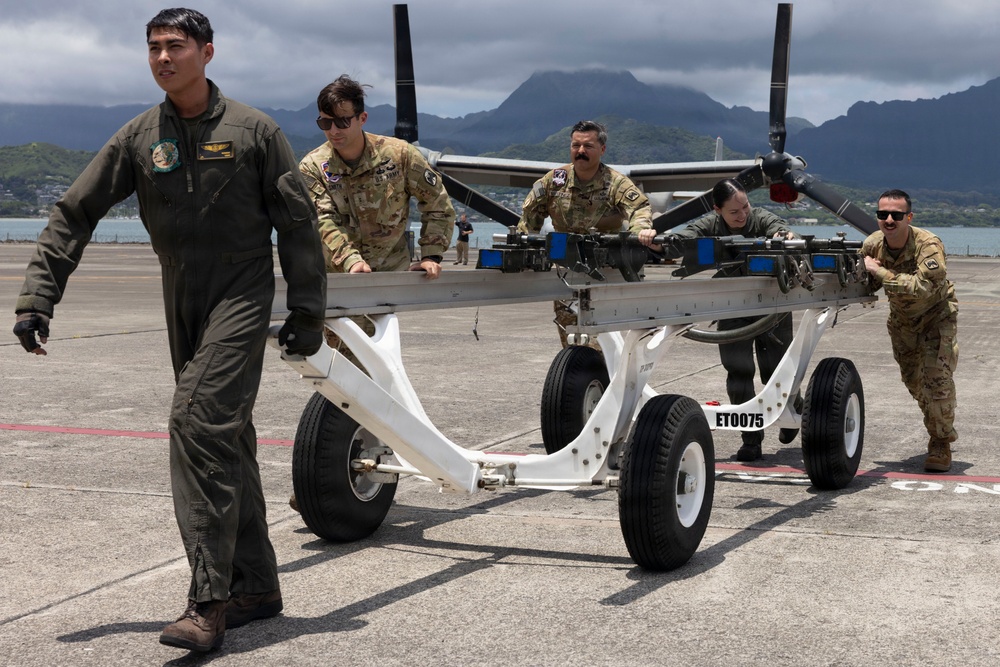 VMM-164 (Rein.) transports MV-22B Osprey engine
