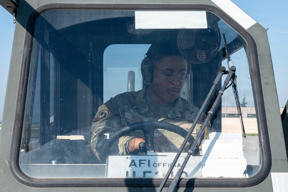 161st Air Refueling Wing Air Transportation Specialists Train at Aviano Air Base