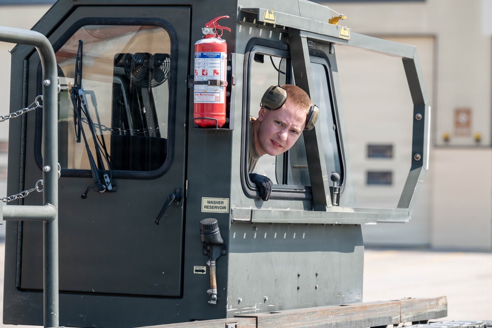 161st Air Refueling Wing Air Transportation Specialists Train at Aviano Air Base