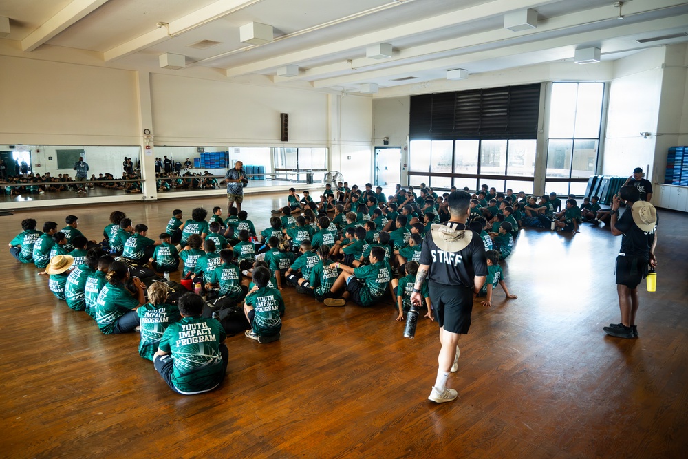 94th Army Air and Missile Defense Command Soldiers volunteer at the Youth Impact Program