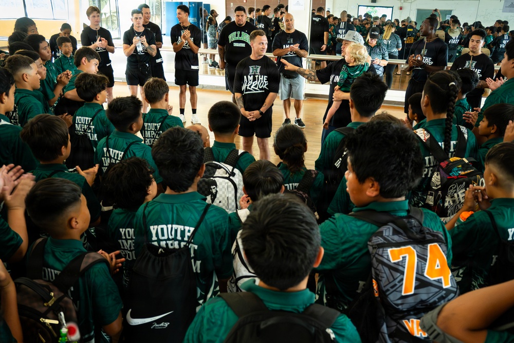 94th Army Air and Missile Defense Command Soldiers volunteer at the Youth Impact Program
