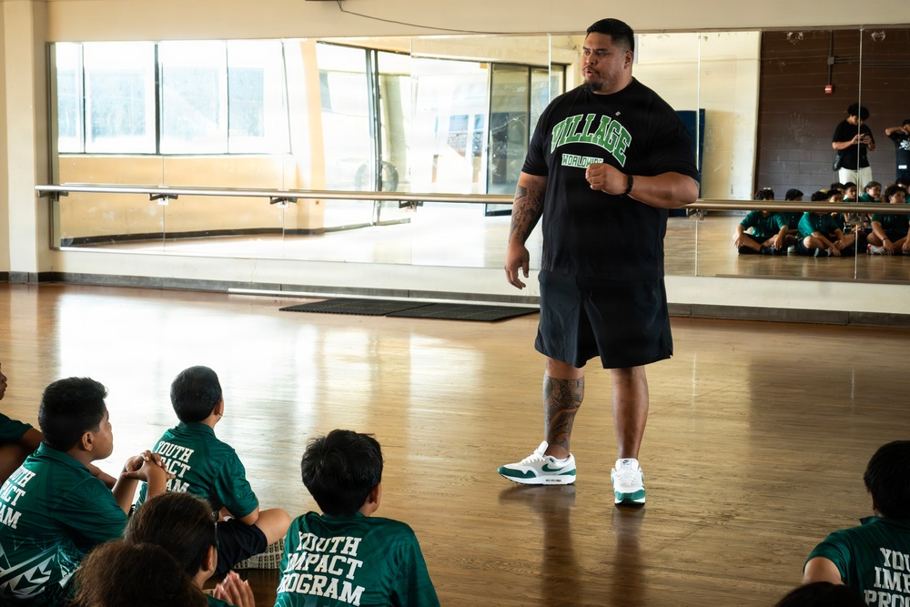 94th Army Air and Missile Defense Command Soldiers volunteer at the Youth Impact Program