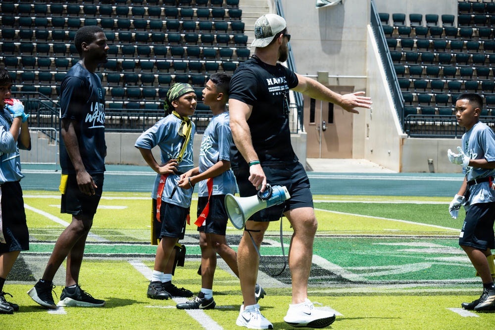94th Army Air and Missile Defense Command Soldiers volunteer at the Youth Impact Program