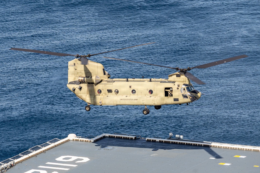 3-2 GSAB Conducts Deck Landing Qualification Training