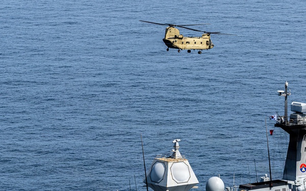 3-2 GSAB Conducts Deck Landing Qualification Training