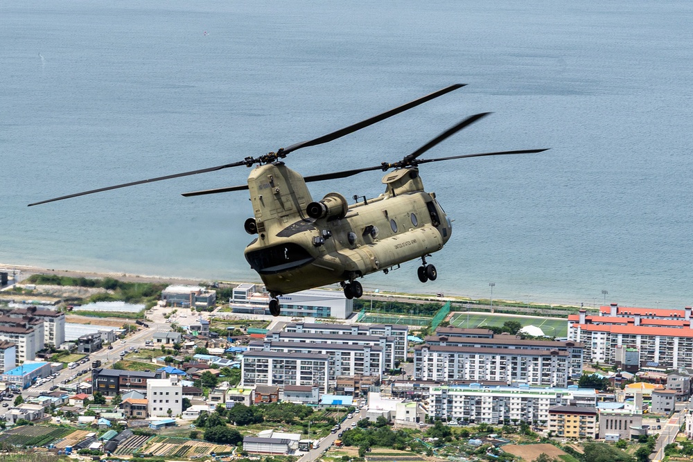 3-2 GSAB Conducts Deck Landing Qualification Training