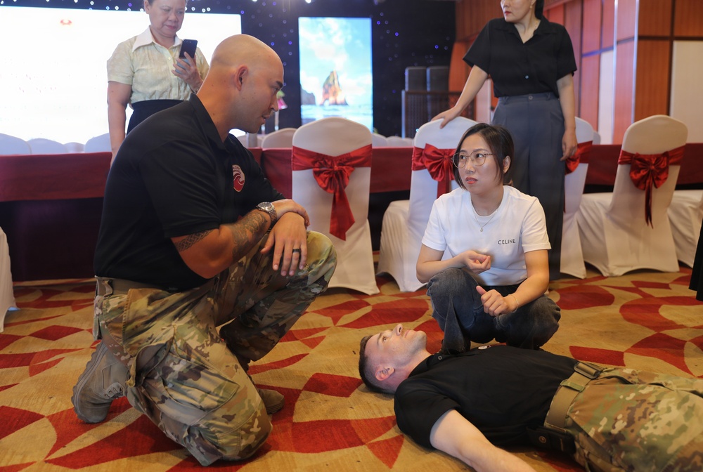 Advanced Life Support/Basic Life Support (ALS/BLS) medical exchange
