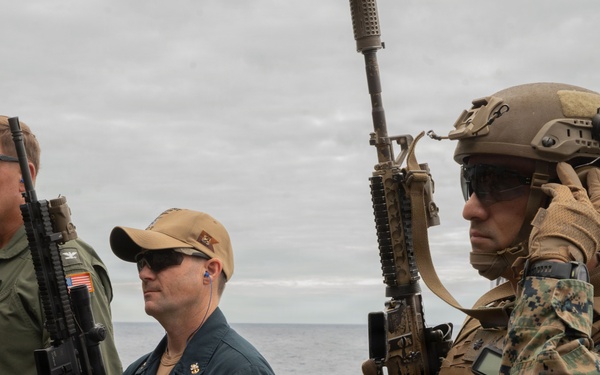 USS Essex; 2nd Bn., 7th Marines leaders participate in live-fire range
