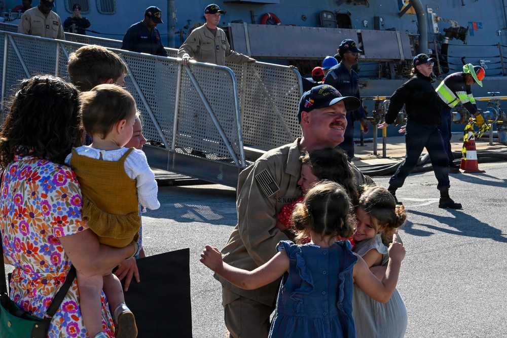 USS Oscar Austin (DDG 79) Returns to NAVSTA Rota