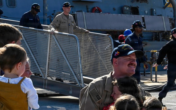 USS Oscar Austin (DDG 79) Returns to NAVSTA Rota
