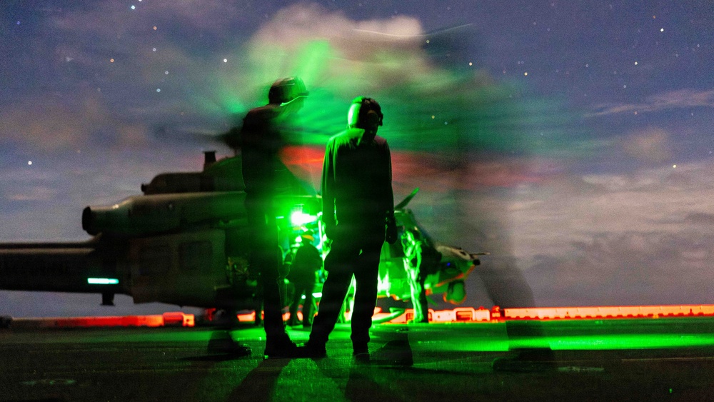 11th MEU Marines, Sailors Conduct Flight Operations Aboard USS Boxer