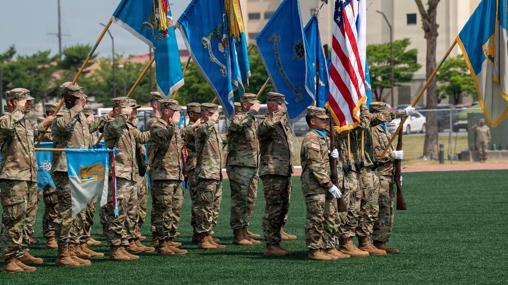 501st Military Intelligence Brigade Change of Command