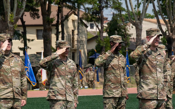 501st Military Intelligence Brigade Change of Command