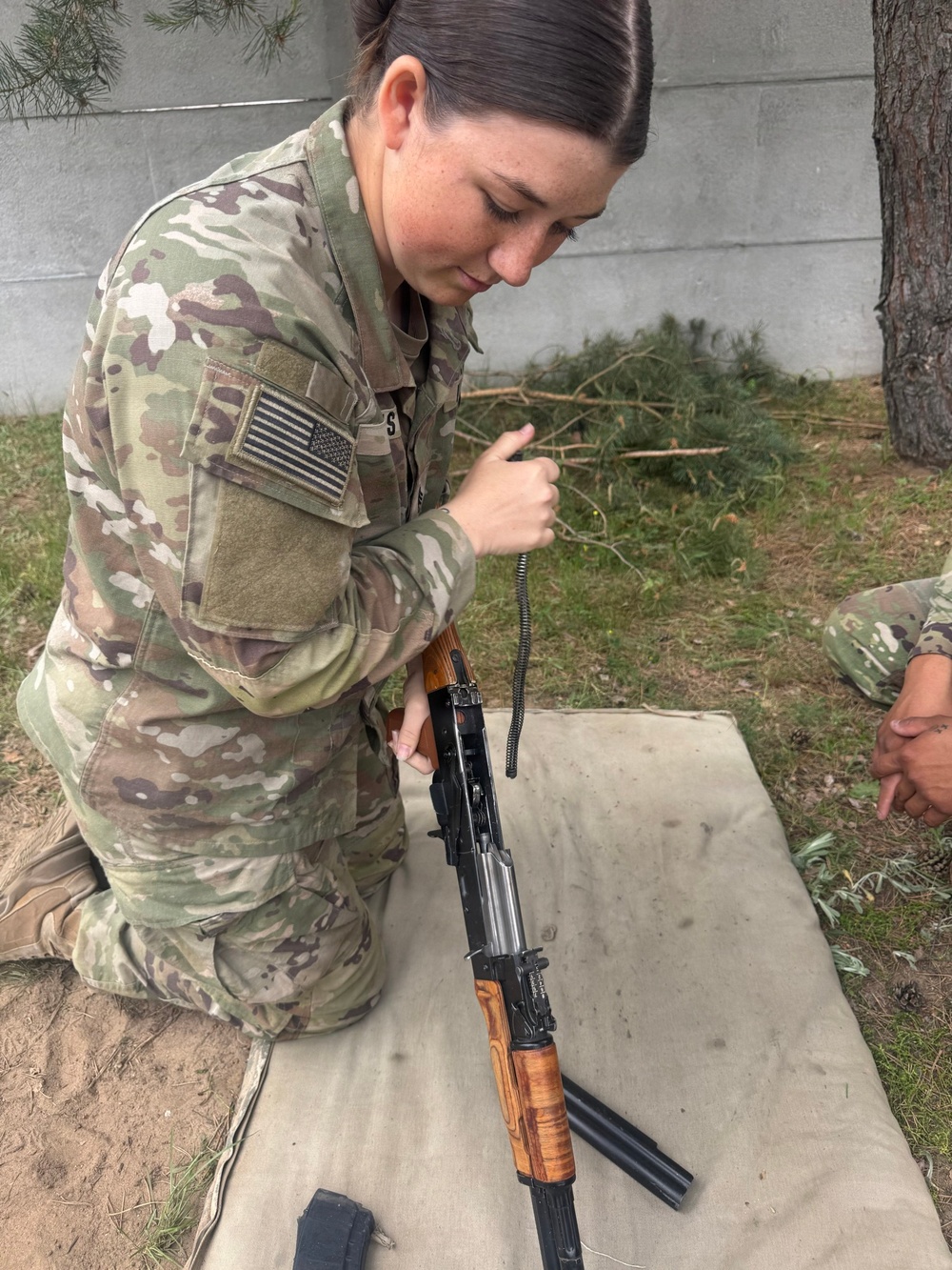 2nd Battalion, 3rd Field Artillery Regiment participates in Polish JROTC FTX