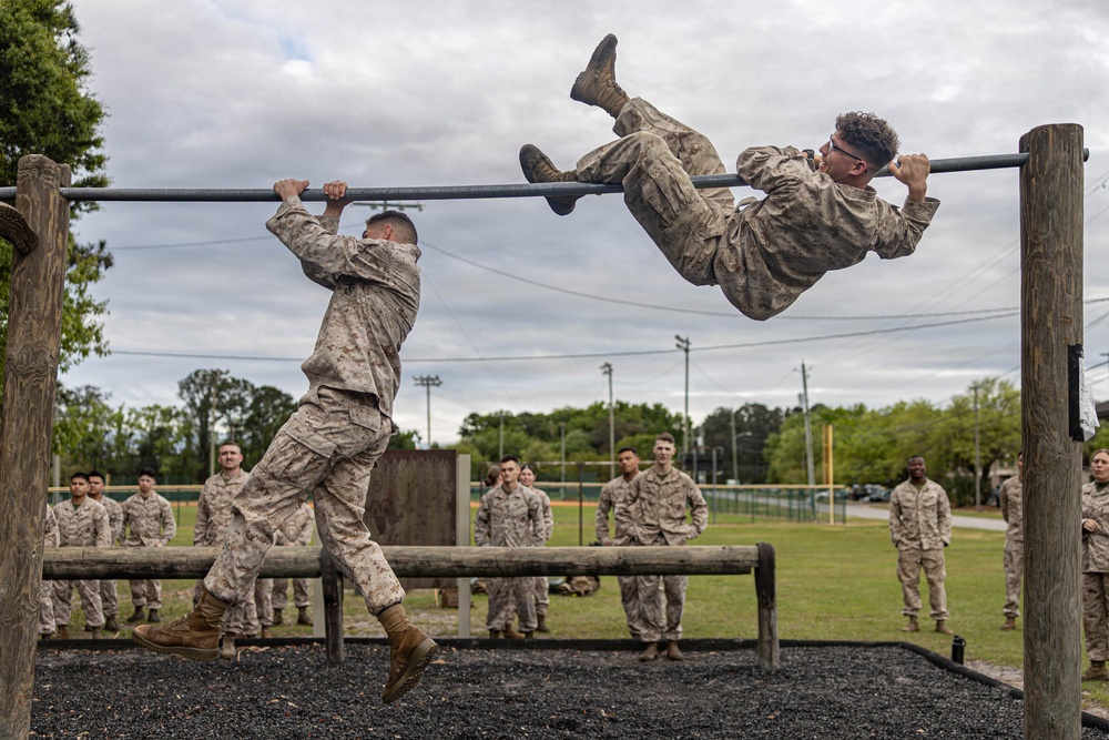 Cpls Course 4-26 Conducts O-Course