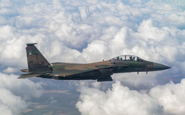 494th Fighter Squadron F-15E Debuts F-111F Heritage Paint Scheme Over UK