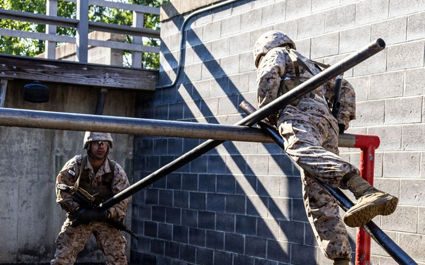 Company A OCC 252 conduct the Leadership Reaction Course