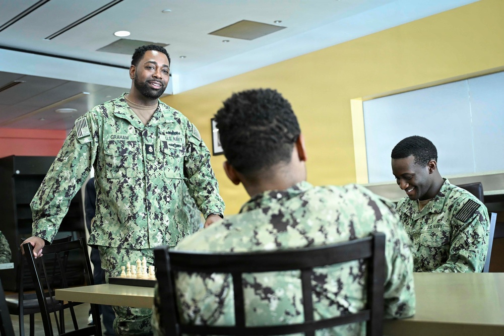 Sailors Speak with Navy Chiefs in “Meet the GOATS” Event