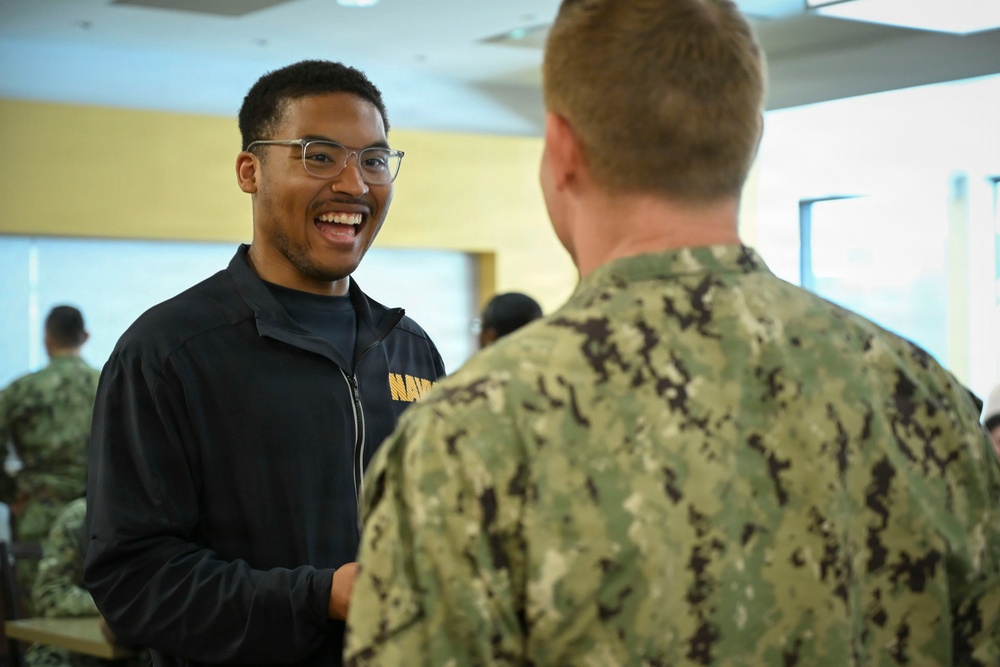Sailors Speak with Navy Chiefs in “Meet the GOATS” Event