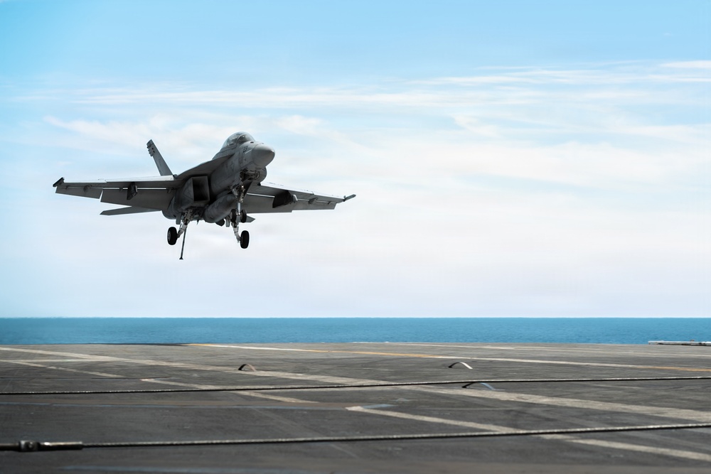 IKE Conducts Carrier Qualifications in Atlantic Ocean