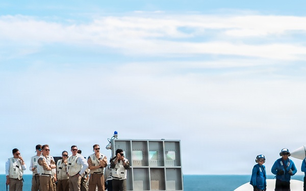 IKE Conducts Carrier Qualifications in Atlantic Ocean